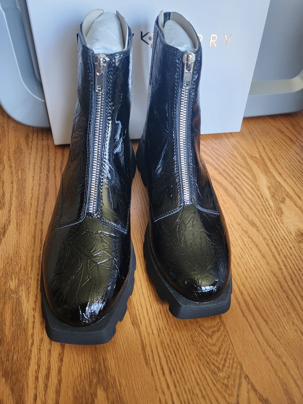 NEW Katy Perry Collections Black Patent Leather Ankle Boots with Front Zipper - Picture 5 of 9